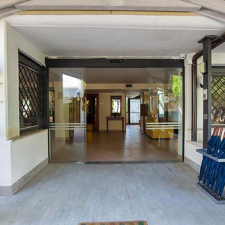Hotel La Giocca Рим Екстериор снимка