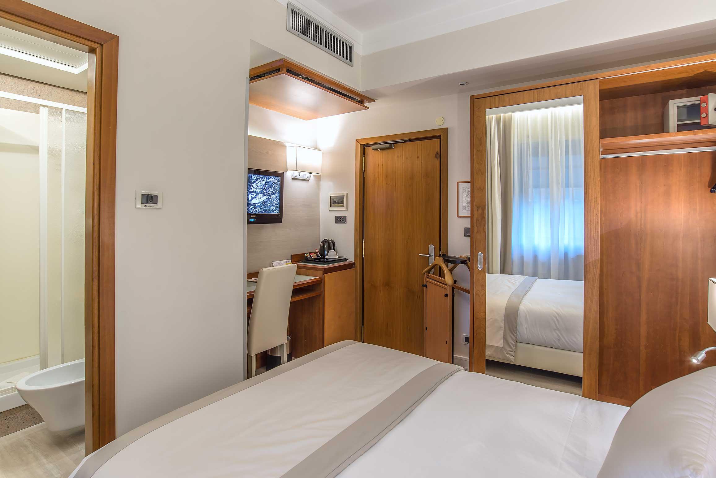 Hotel La Giocca Рим Екстериор снимка