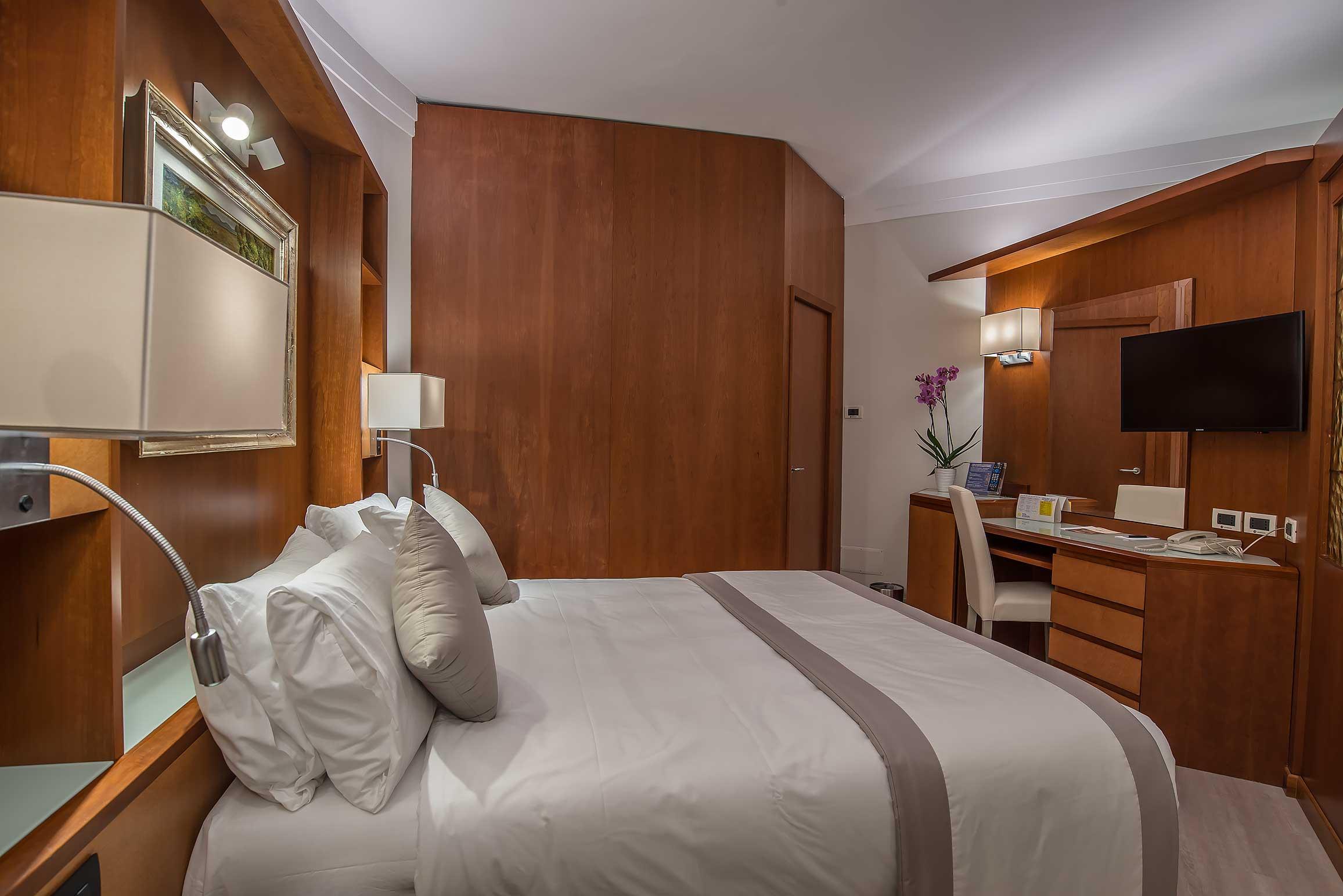 Hotel La Giocca Рим Екстериор снимка