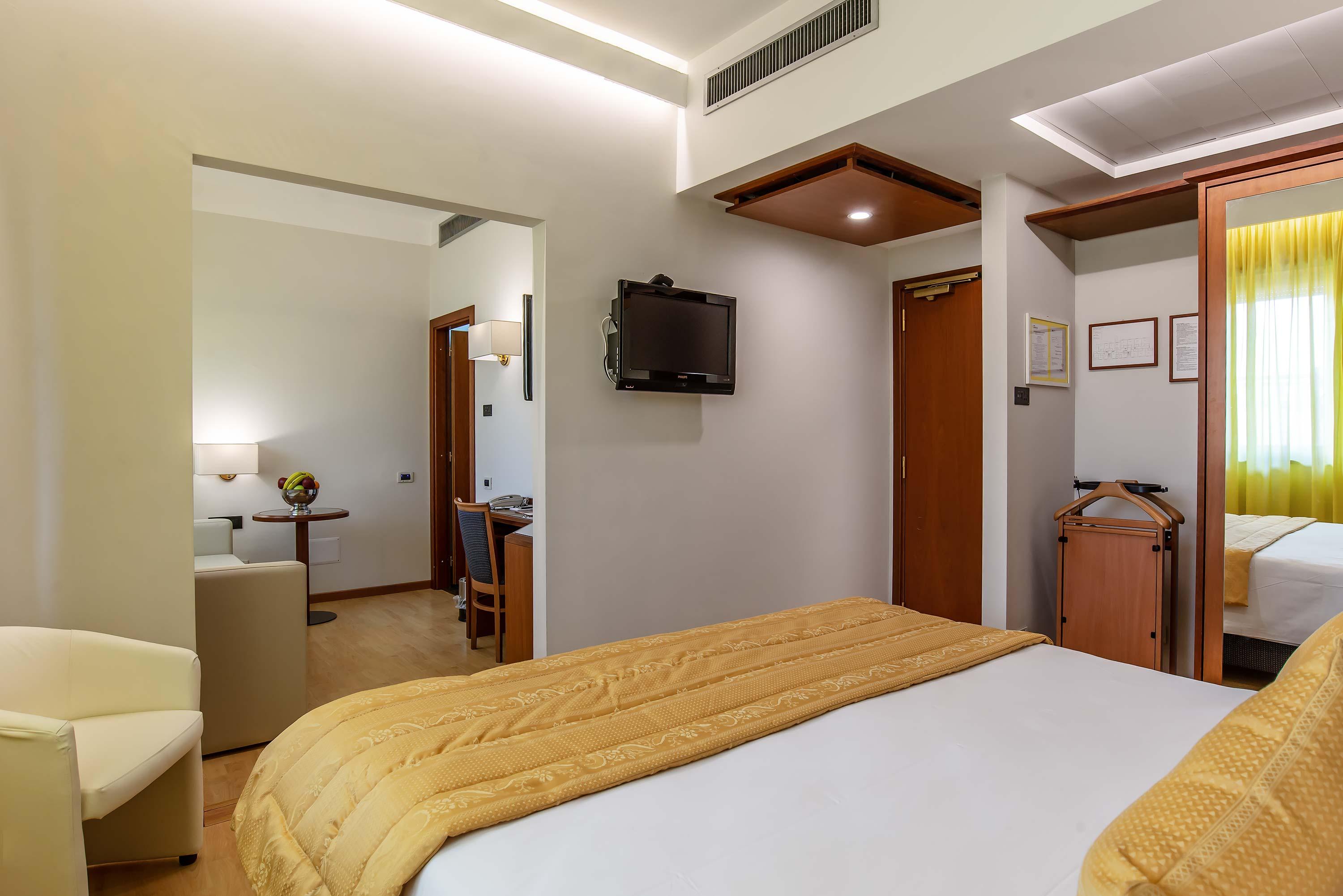 Hotel La Giocca Рим Екстериор снимка